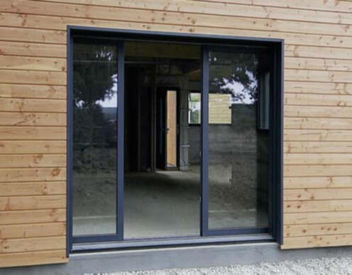Que choisir pour vos fenêtres et portes-fenêtres : coulissant 2 et 3 rails ou coulissant à galandage ?